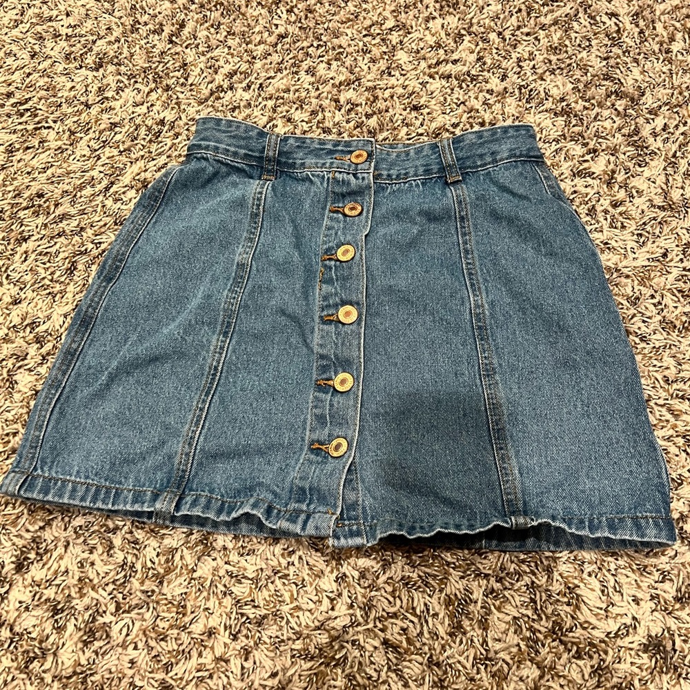 Forever 21 button up denim skirt